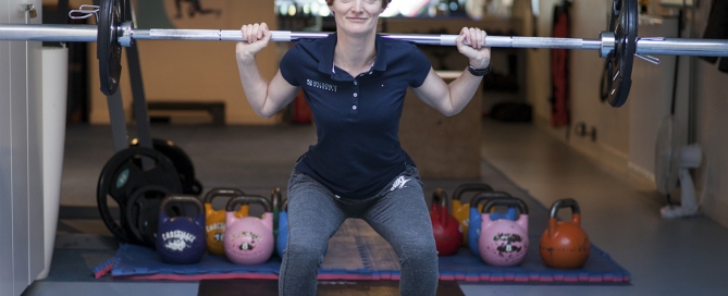 Lorna barbell squat